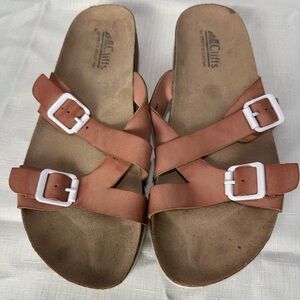 Cliffs by White Mountain Sandals Size 8.5
